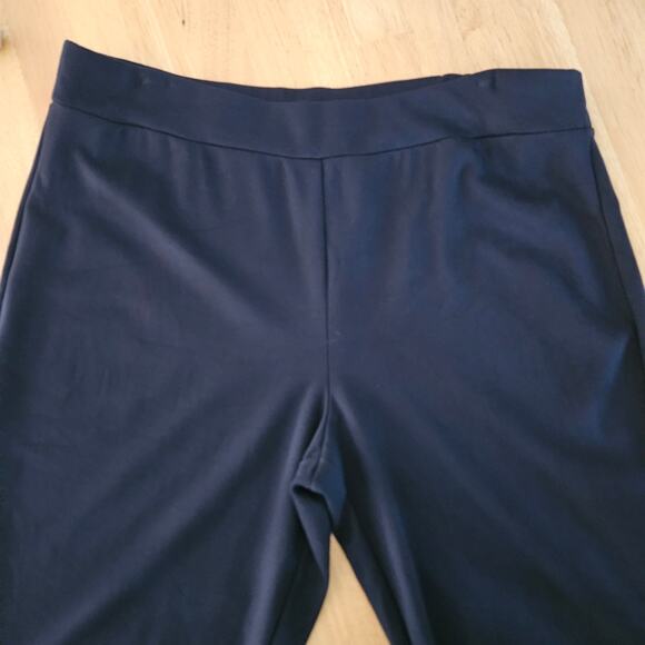 Susan Graver Every Day Regular Supreme Knit Slim Leg Pants Navy sz L EUC - Picture 8 of 9
